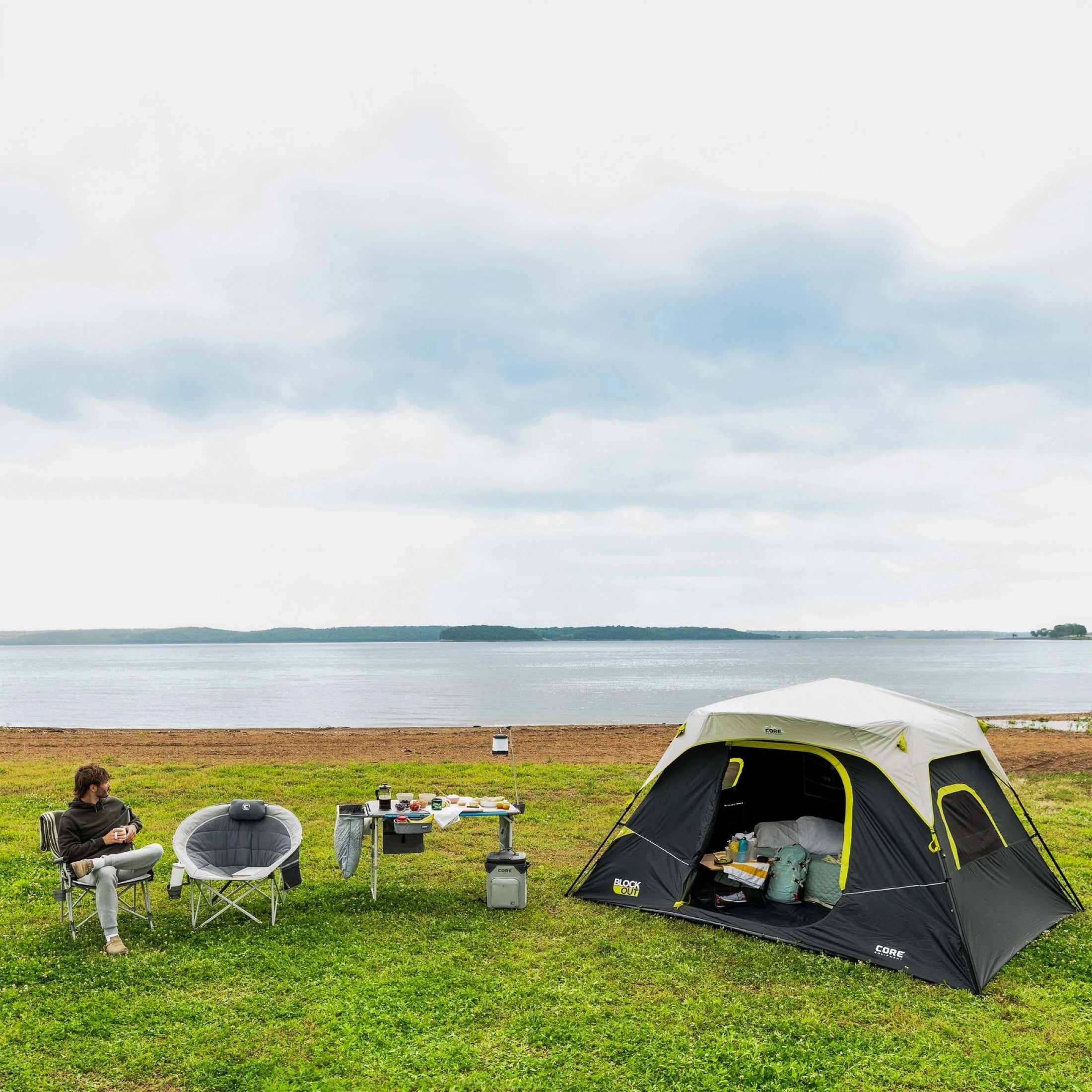 خيمة CORE 6 أشخاص فورية بمساحة 11 × 9 أقدام